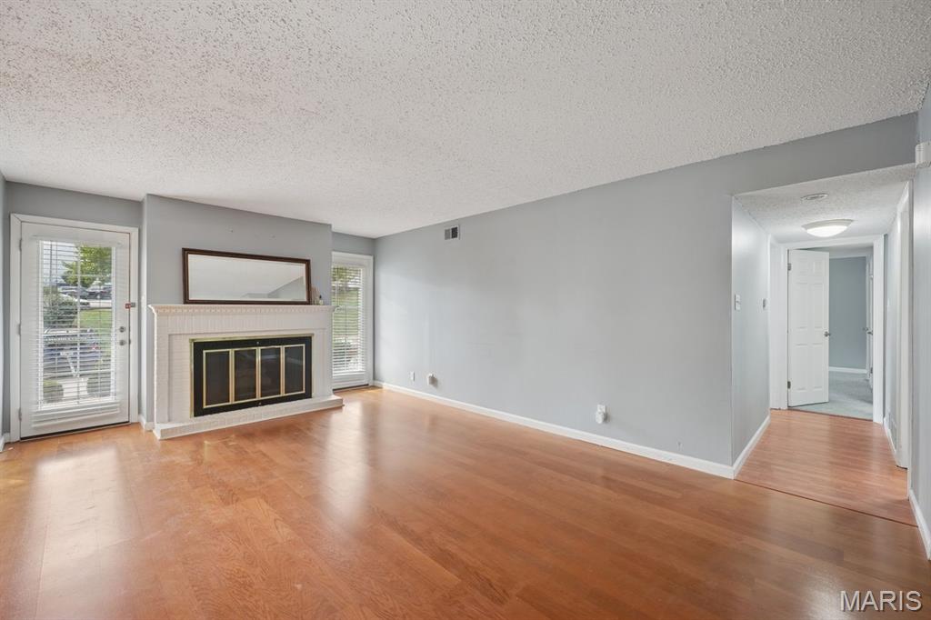Manors At Village Green Condo - Residential