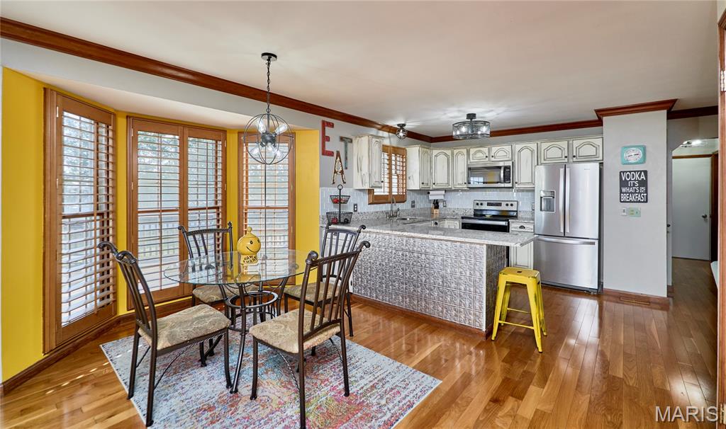 Lake Chateau Estates - Residential