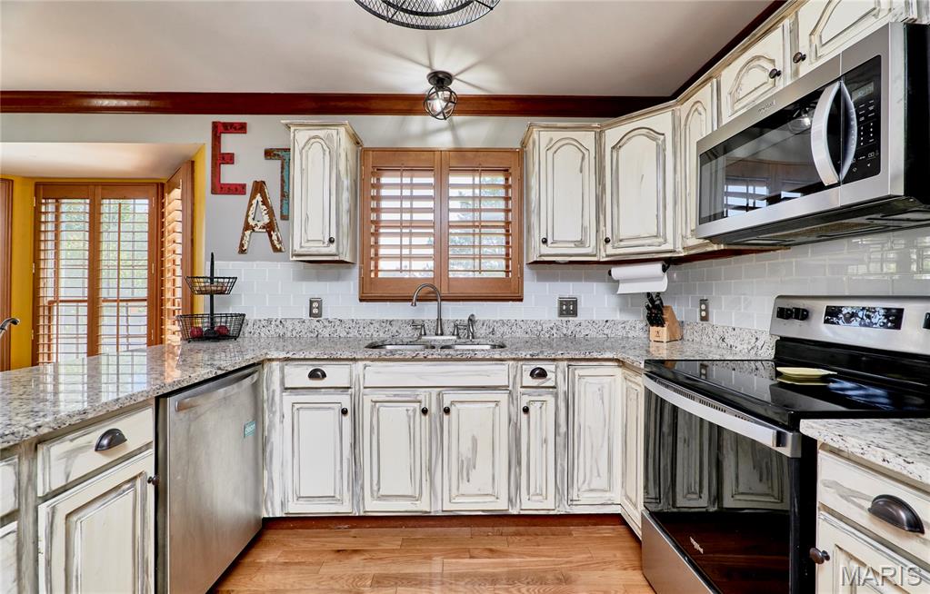 Lake Chateau Estates - Residential