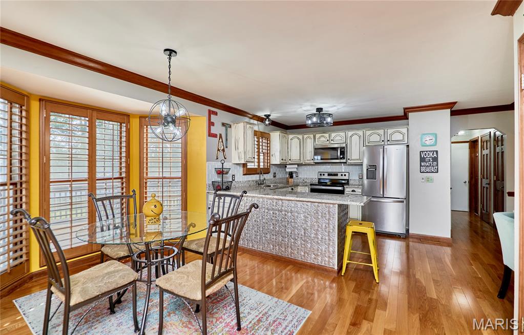 Lake Chateau Estates - Residential