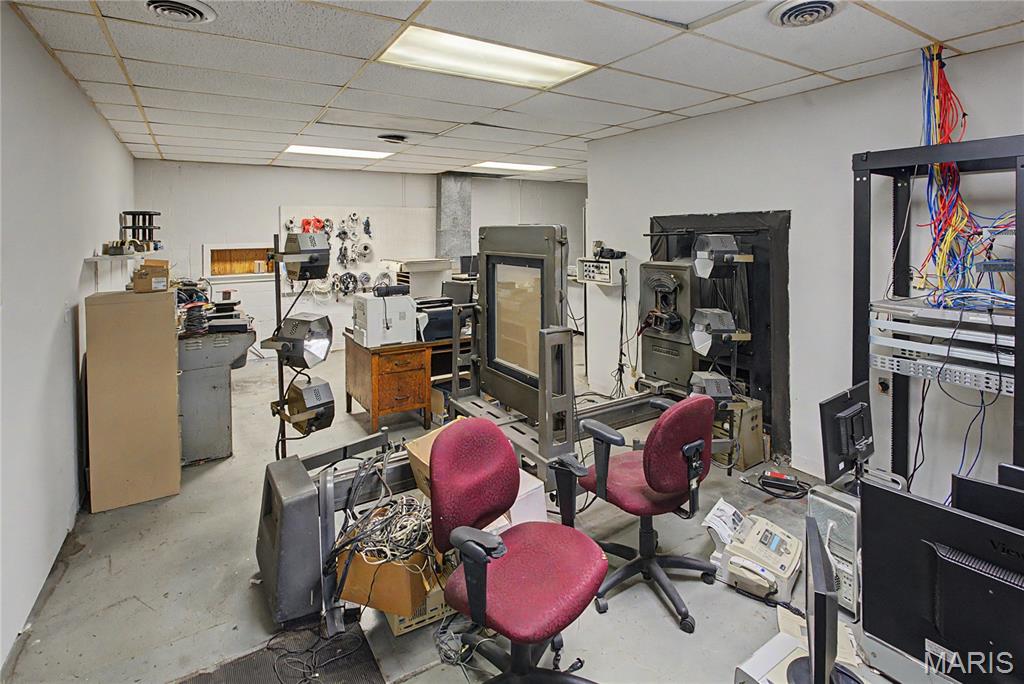 Trotters Add - Commercial Sale