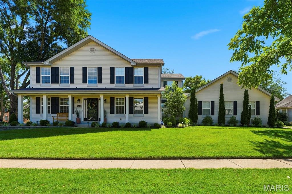Estates At Lake Chesterfield The - Residential