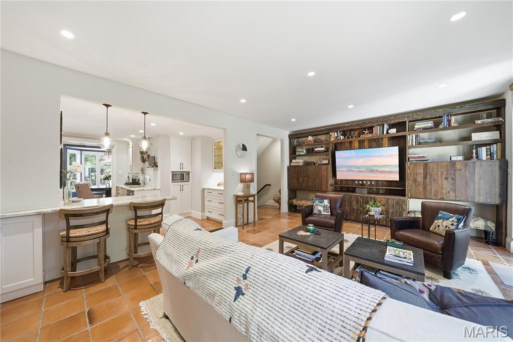 Andrew Dwyers - Residential