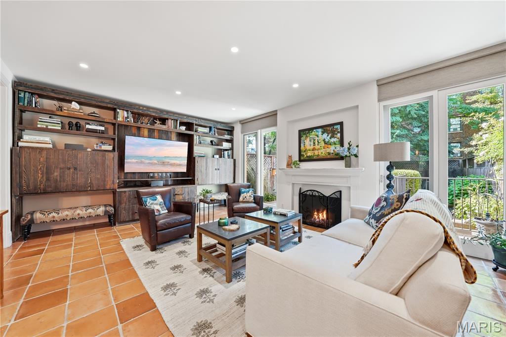 Andrew Dwyers - Residential