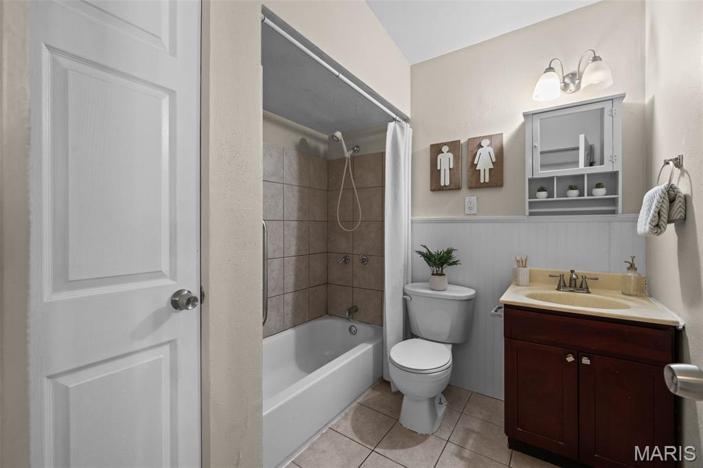 Monterey Gardens 1 - Residential
