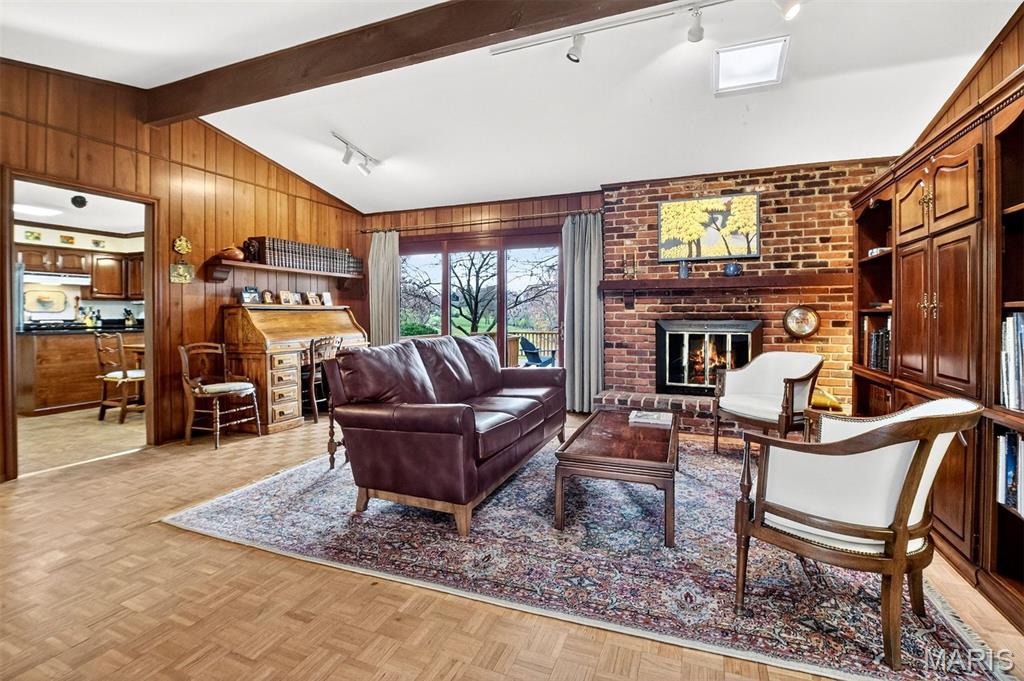 Ladue Trails Sec Of The Village Of - Residential
