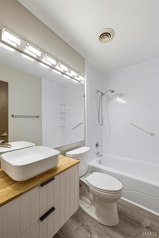 Heatherbrook Condo Sec 1 2nd Revis - Residential