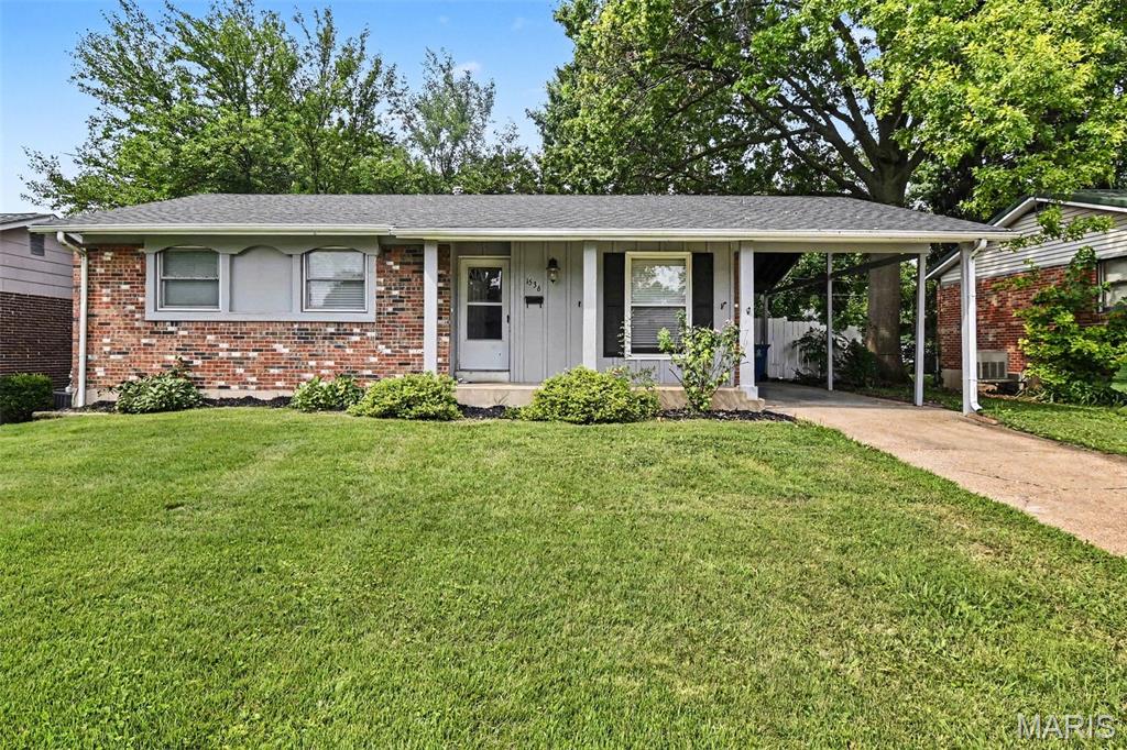Welcome to this charming three-bedroom, two-bathroom home located in the desirable St. Gerard Park North neighborhood.

This southwest-facing home features a traditional floorplan with beautiful hardwood flooring that brings warmth to the living spaces. The classically designed layout leads into a beautifully updated kitchen, boasting sleek granite countertops and modern stainless steel appliances. The primary bedroom provides a private retreat, complete with its own attached en-suite bathroom. Step outside to enjoy a fully fenced-in backyard, offering a perfect and secure space for outdoor entertaining, gardening, or relaxing in the sun.

Conveniently located in the Hazelwood West School District, this home provides effortless access to major highways, local shopping centers, and schools, making everyday errands and commuting a breeze.

Schedule your private showing today!