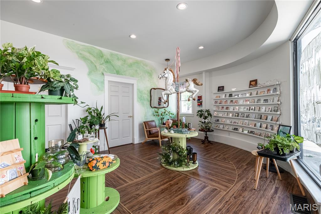 City/Perryville - Commercial Sale