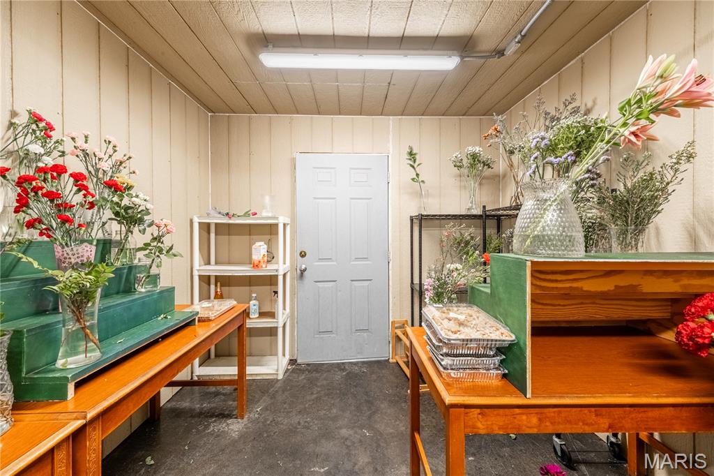 City/Perryville - Commercial Sale