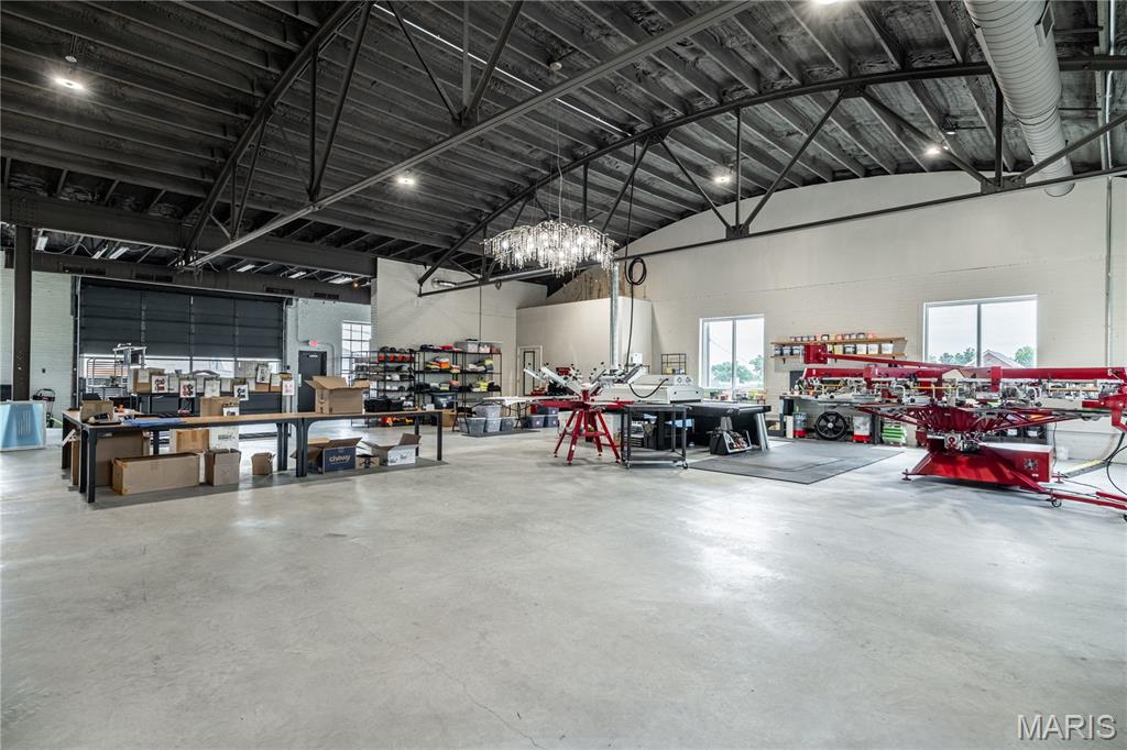 City/Perryville - Commercial Sale