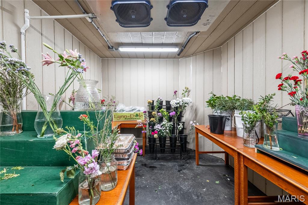 City/Perryville - Commercial Sale