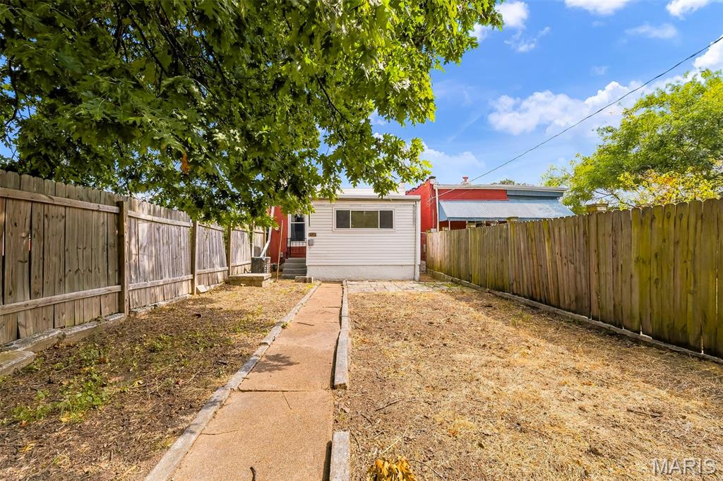 St. Louis Common Add - Residential
