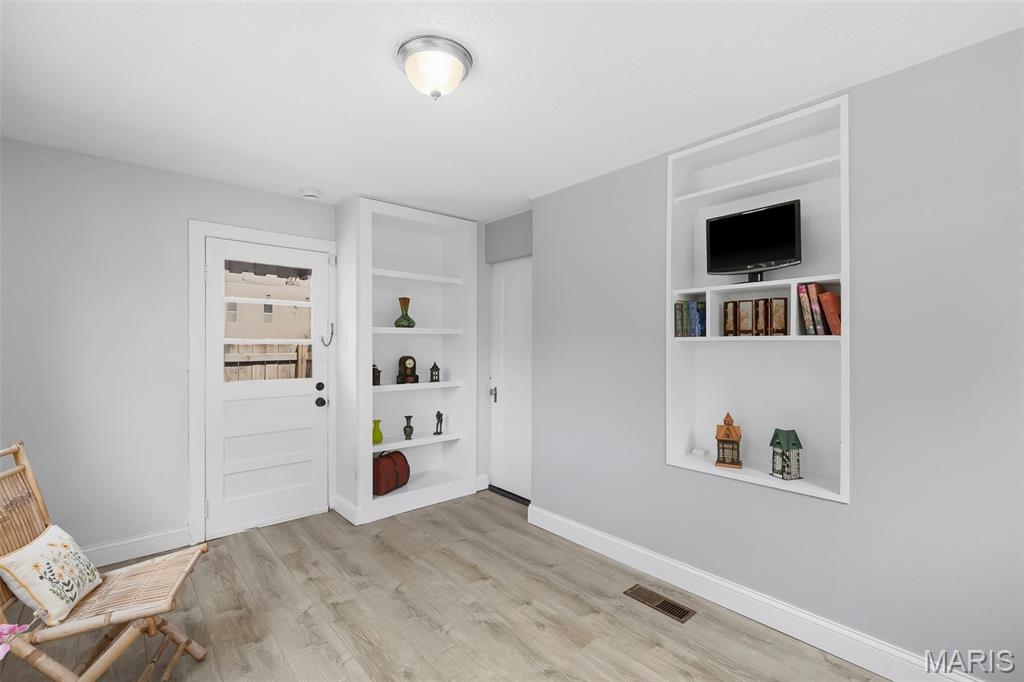 St. Louis Common Add - Residential