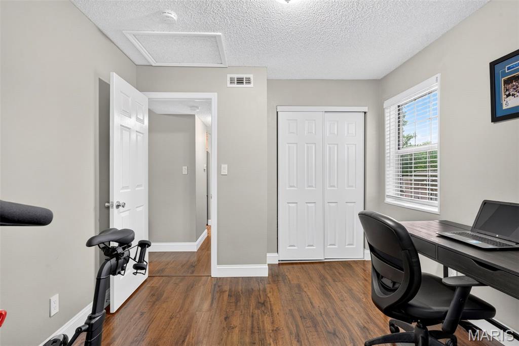 Brentwood Forest Condo Ph Three - Residential