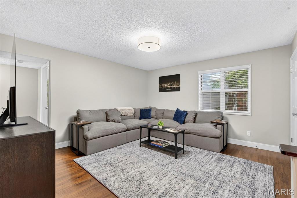 Brentwood Forest Condo Ph Three - Residential