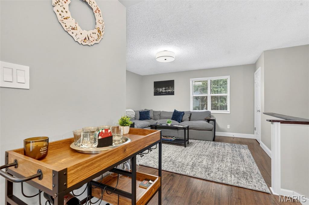 Brentwood Forest Condo Ph Three - Residential