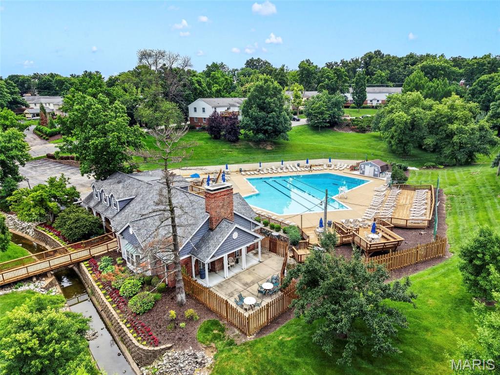 Brentwood Forest Condo Ph Three - Residential