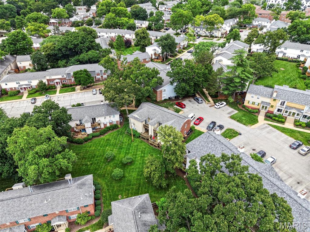Brentwood Forest Condo Ph Three - Residential