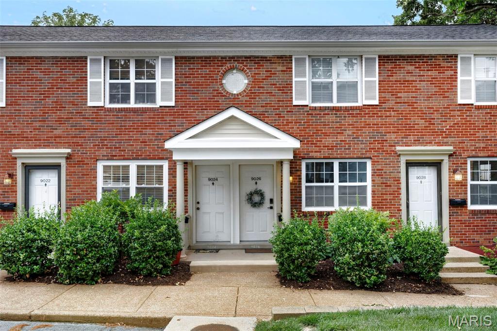 Brentwood Forest Condo Ph Three - Residential