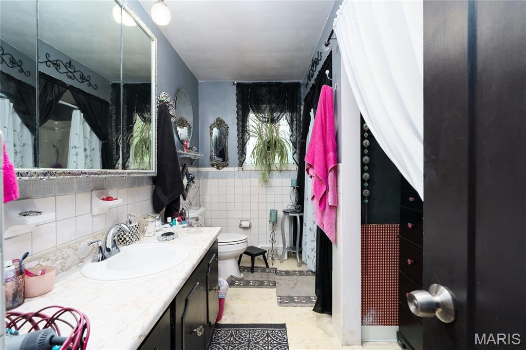 Ovel Acres 1st Add - Residential