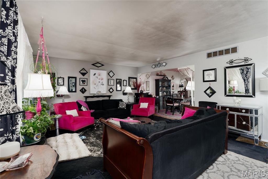 Ovel Acres 1st Add - Residential