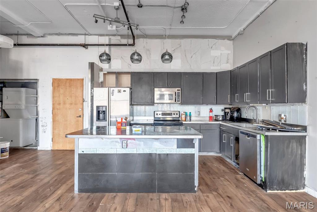 Terra Cotta Lofts Condo - Residential