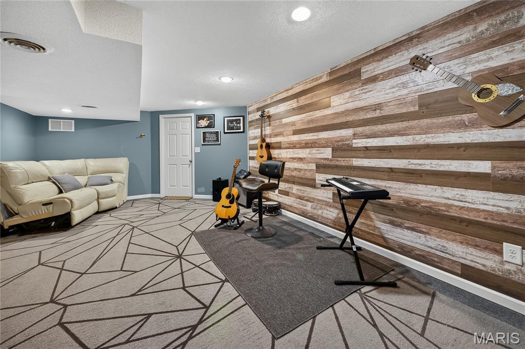 Hickory Ridge #4 - Residential