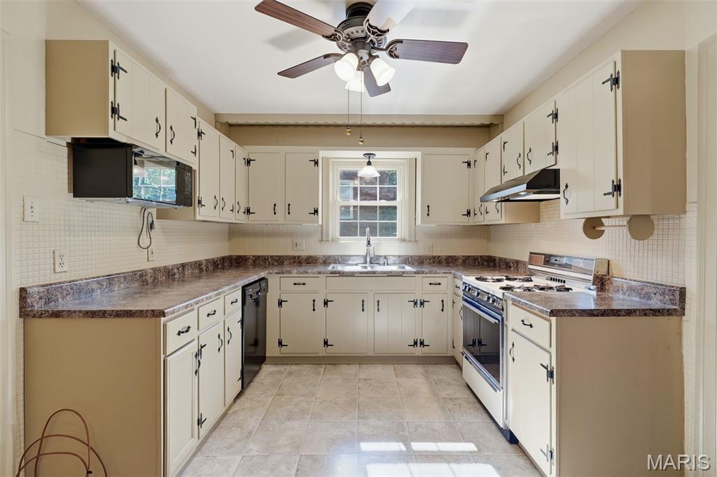 Bompart Heights - Residential