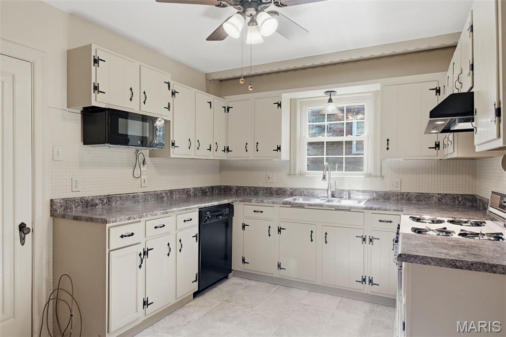 Bompart Heights - Residential