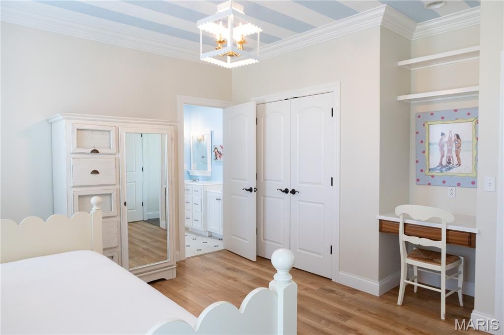 Far Oaks - Residential