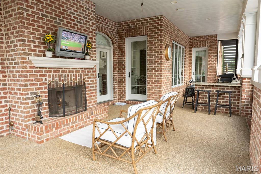 Far Oaks - Residential