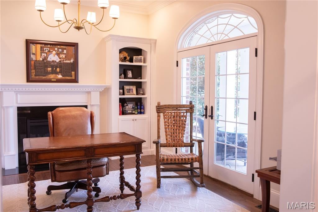 Far Oaks - Residential