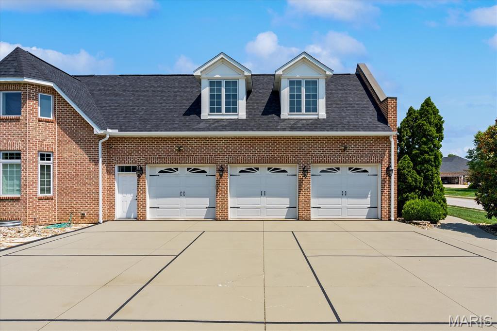 Far Oaks - Residential