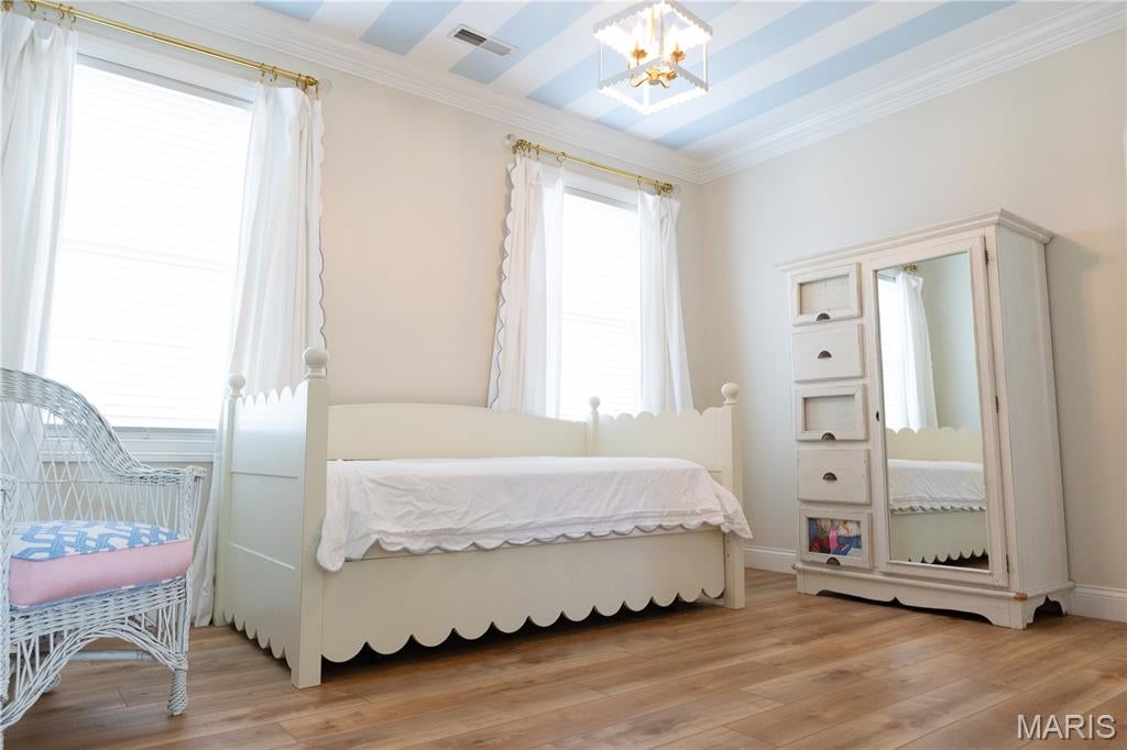Far Oaks - Residential