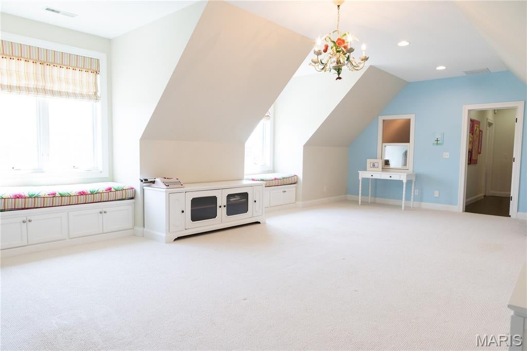 Far Oaks - Residential