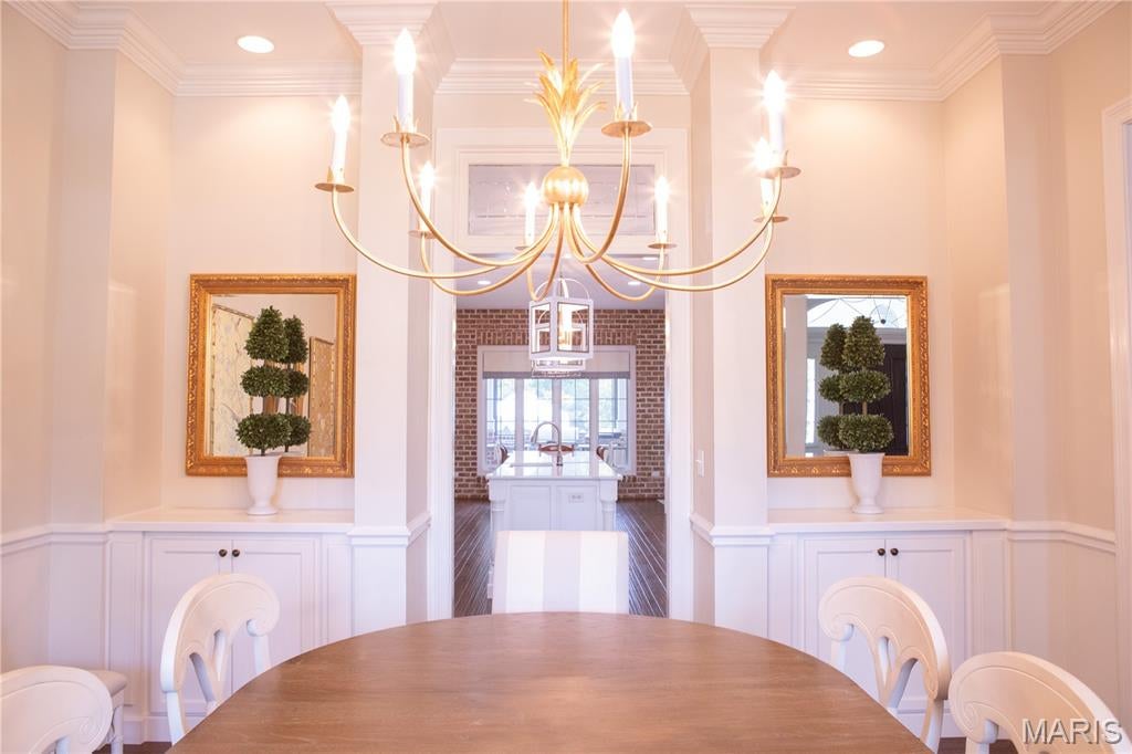 Far Oaks - Residential