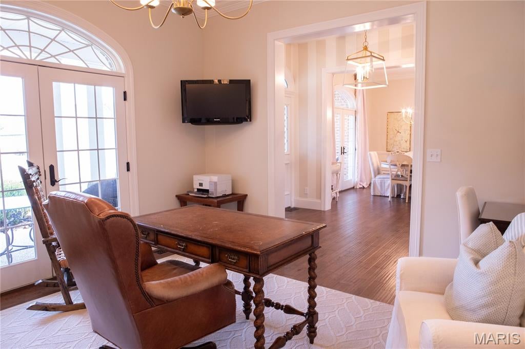 Far Oaks - Residential