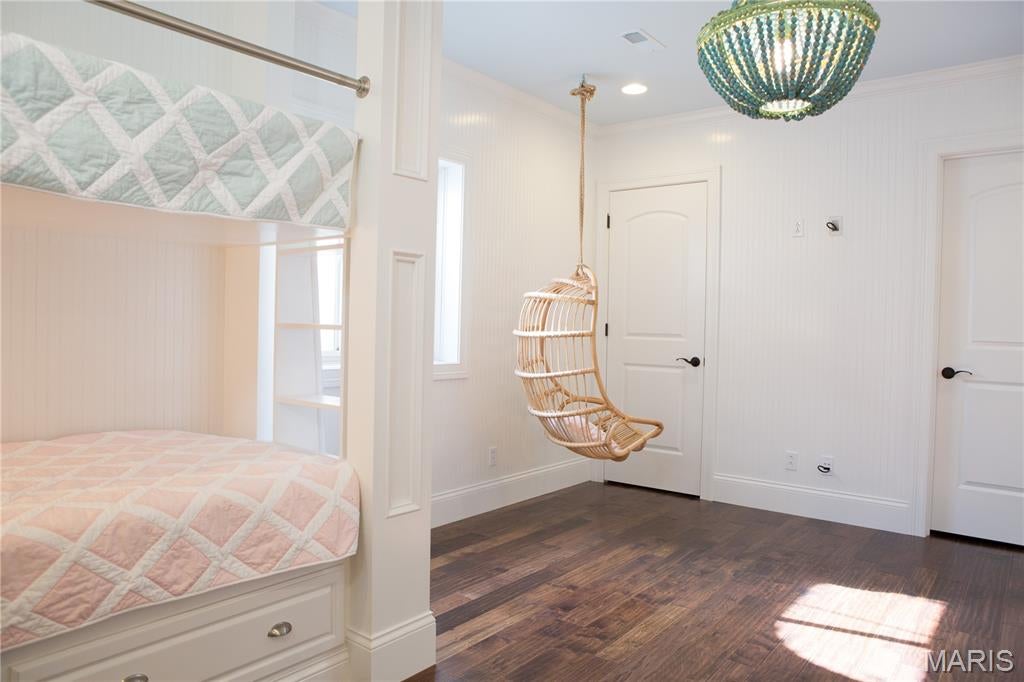 Far Oaks - Residential