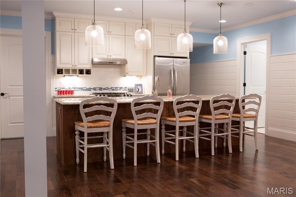 Far Oaks - Residential