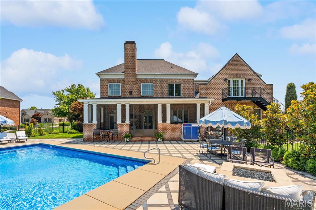 Far Oaks - Residential