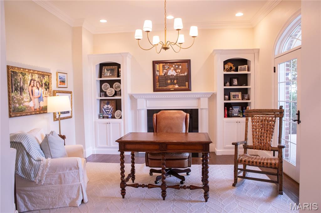 Far Oaks - Residential