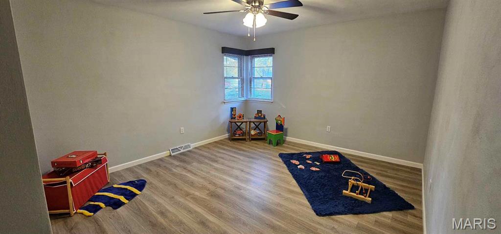 William H & Moureen L Emerys - Residential Lease