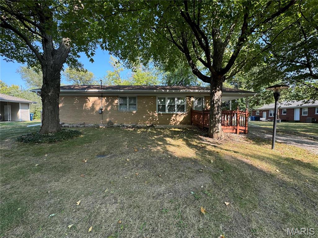 William H & Moureen L Emerys - Residential Lease