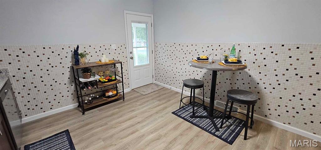 William H & Moureen L Emerys - Residential Lease