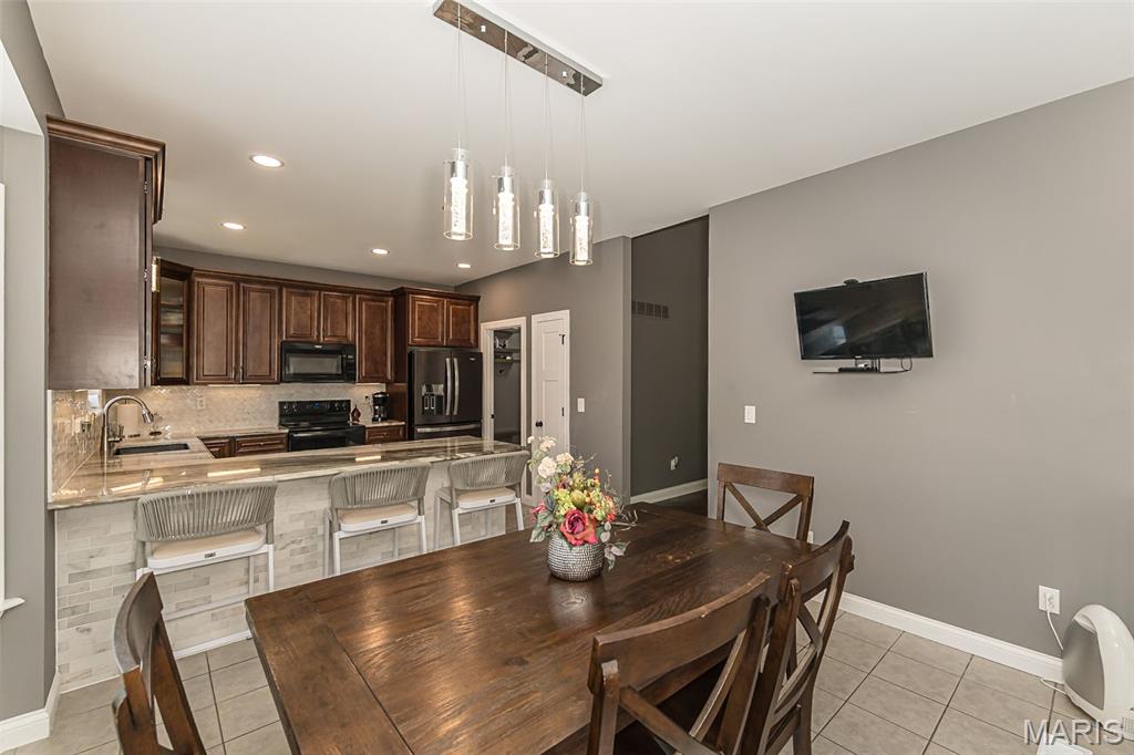 Ivy Chase - Residential