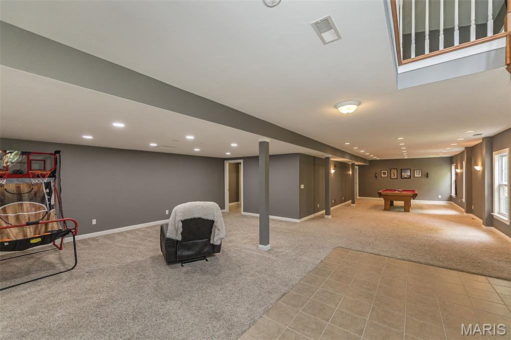 Ivy Chase - Residential