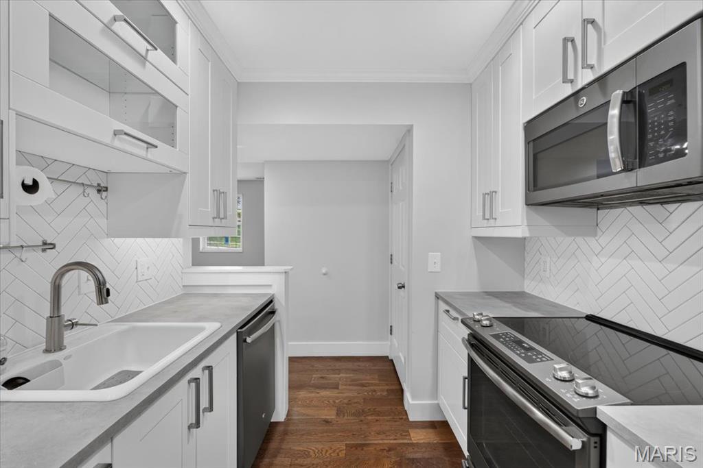 Brentwood Forest Condo Ph Six - Residential