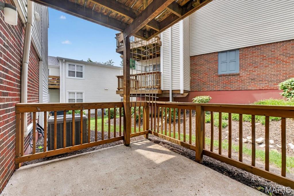 Brentwood Forest Condo Ph Six - Residential
