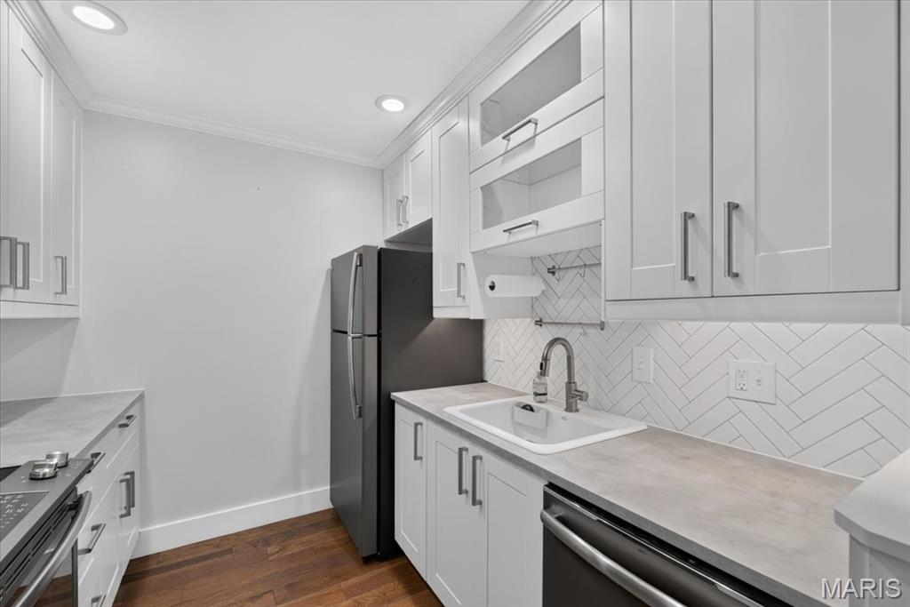 Brentwood Forest Condo Ph Six - Residential